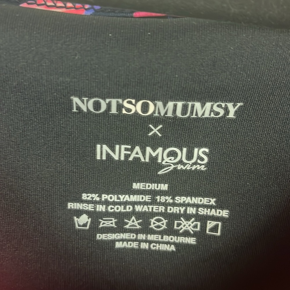 Not so mumsy x infamous medium nwt - Picture 3 of 7